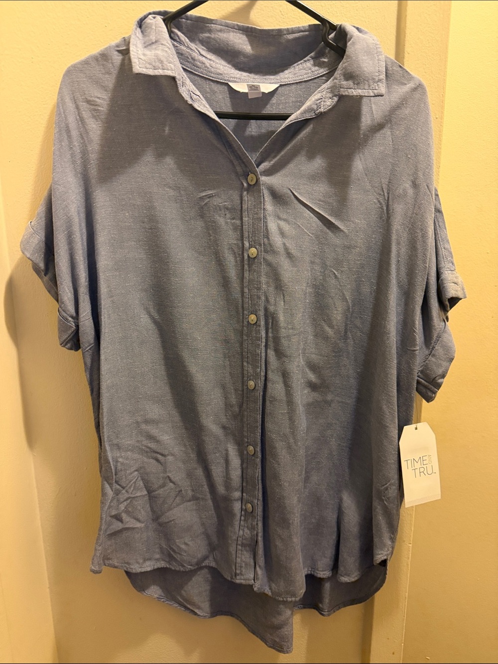 Time and Tru Light Blue Button-Front Relaxed Shirt
